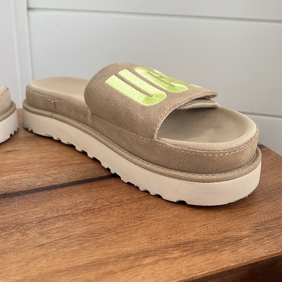 UGG platform slides - Picture 7 of 17